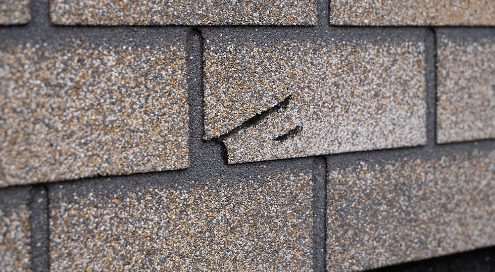 Битумная плитка на фасаде — это практично, просто и эстетично