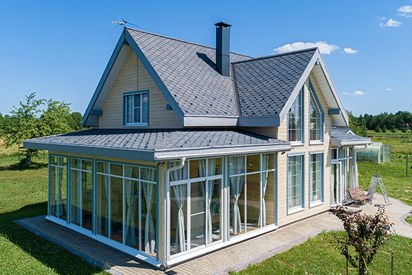 Почему на крышах и водостоках образуются сосульки