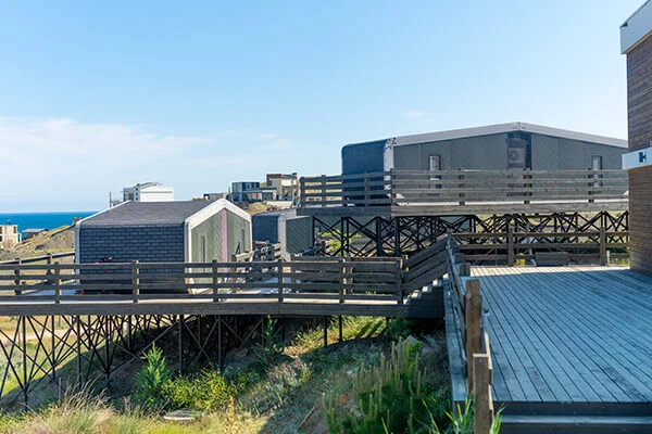 От домика в лесу до пяти звезд у моря