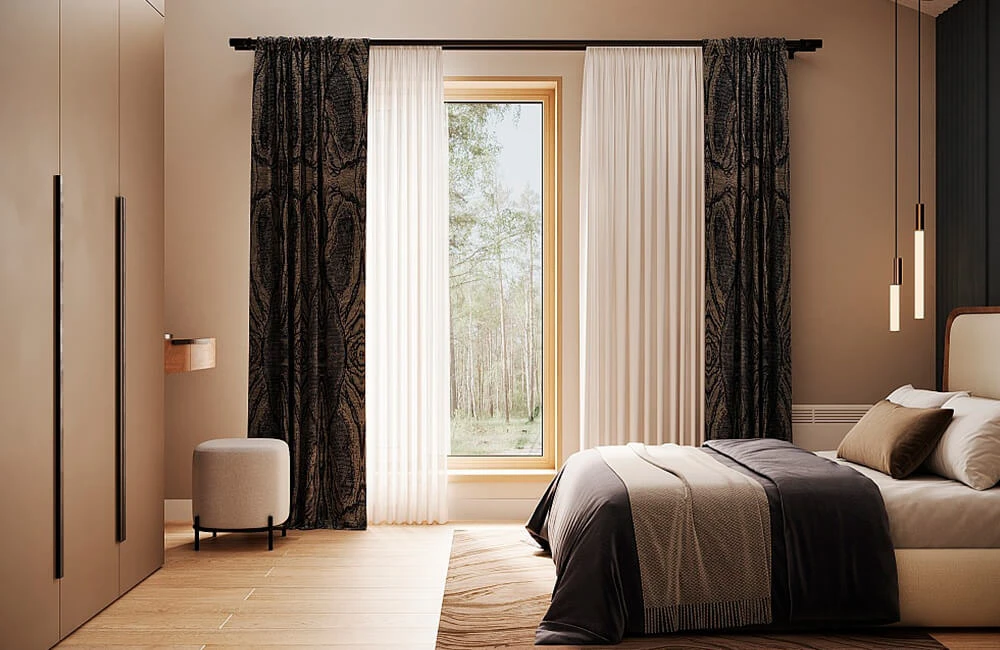 Спальни здесь тоже немаленькие, около 12,4 кв. м и тоже с наклонными потолками.