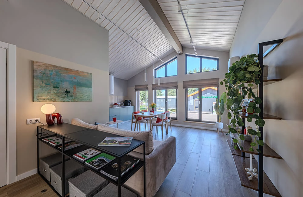 От домика в лесу до пяти звезд у моря