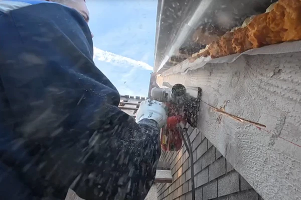 Как подшить свесы крыши если все пошло не по плану