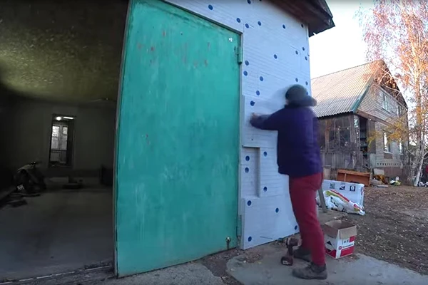 Трехкомнатный гараж мечты: получается не просто теплым, но и красивым