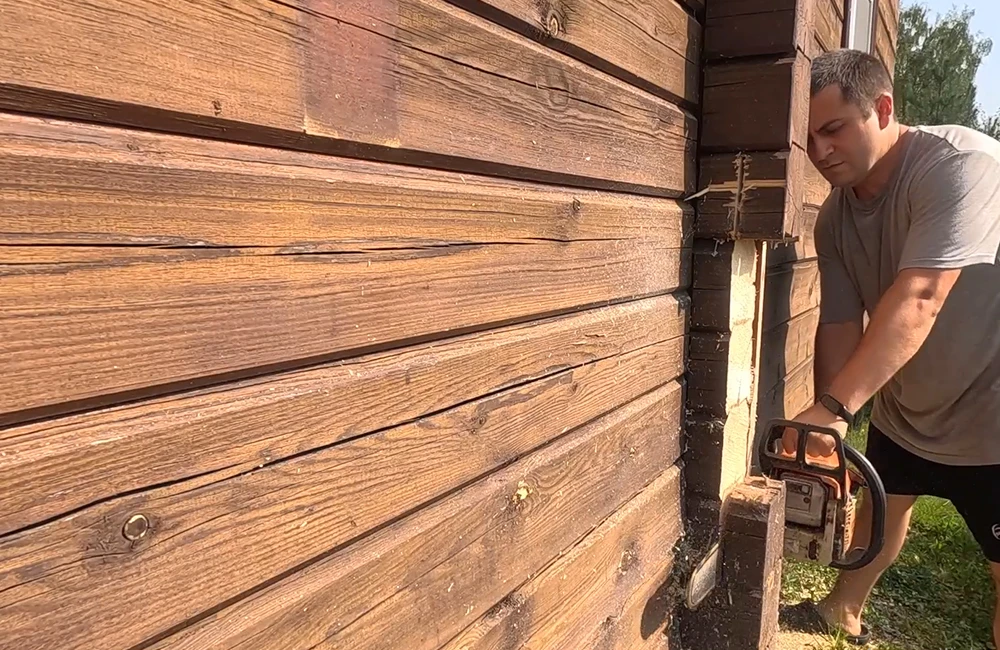 Как преобразить дом: утепление и облицовка сайдингом в одни руки