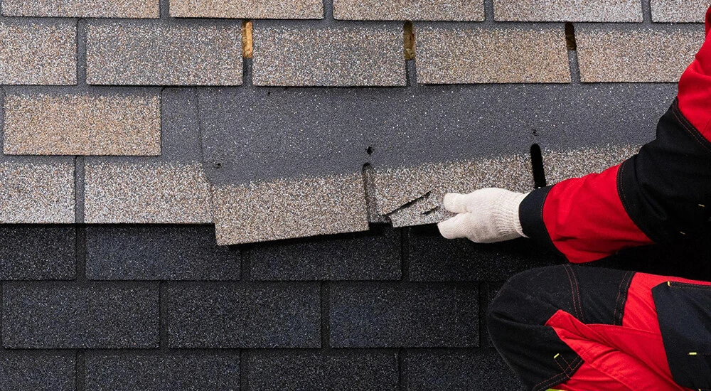 Битумная плитка на фасаде — это практично, просто и эстетично