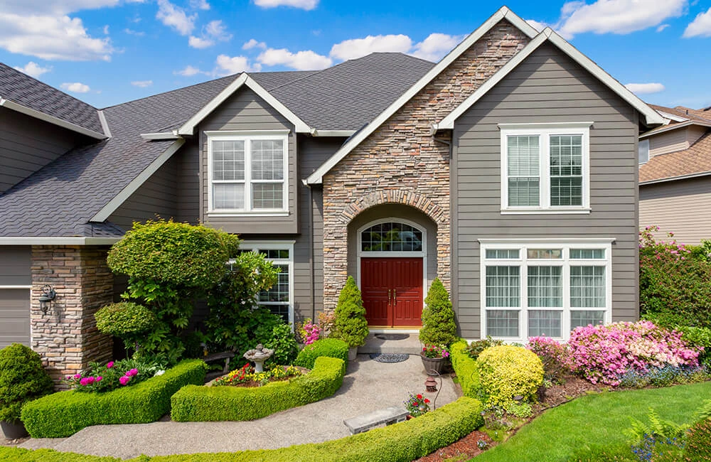 Современные тренды в оформлении фасадов частных домов