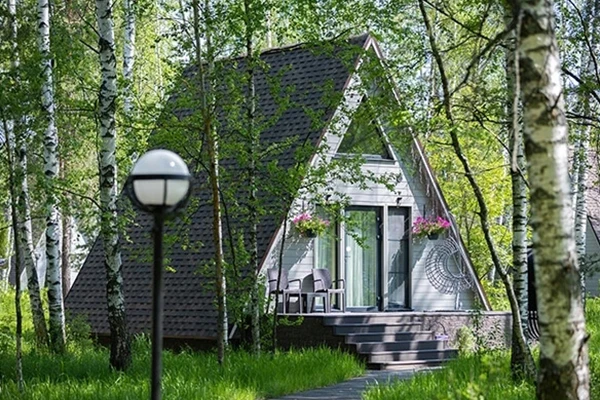 Проект МАТИСС — лесной шалаш с удобствами.