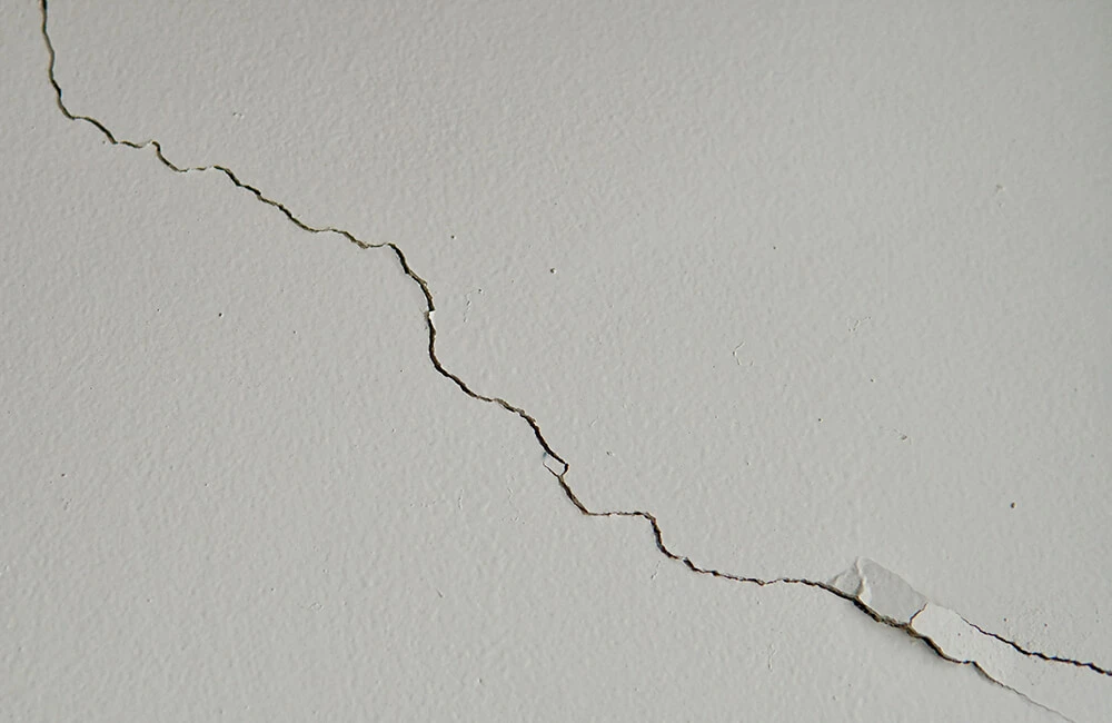 Если бы сразу использовали армирующий стеклохолст, такого бы не случилось