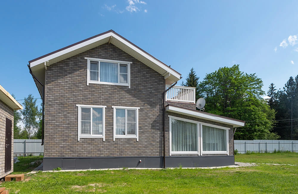 Современные тренды в оформлении фасадов частных домов Современные тренды в оформлении фасадов частных домов