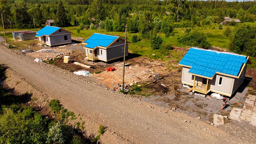 ТЕХНОНИКОЛЬ произвела 26 домокомлектов для пострадавших от пожаров в Свердловской области