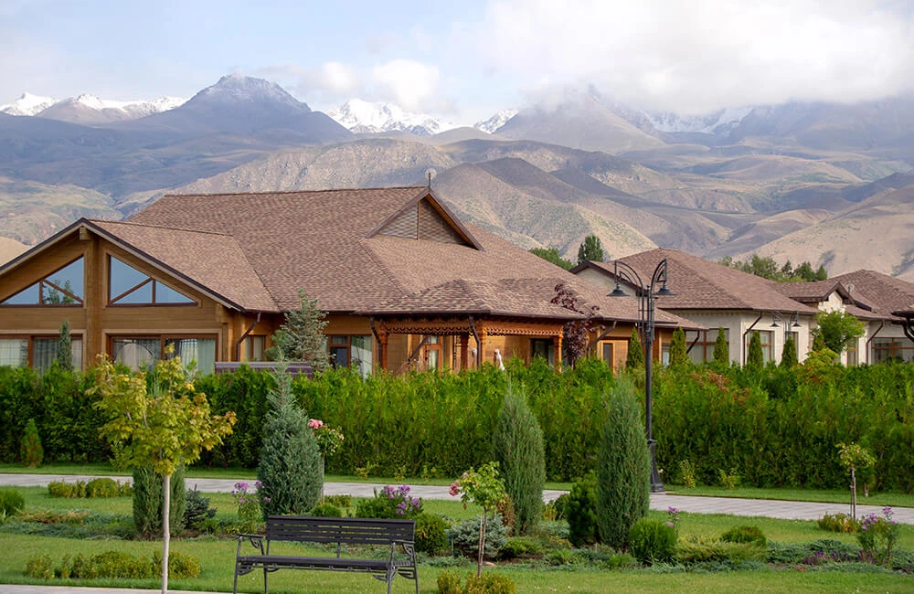 Что такое гибкая черепица и как ее делают