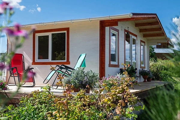 Постройки из мини-бруса, которые можно собрать за два дня