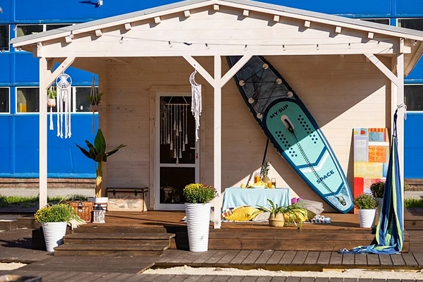 Постройки из мини-бруса, которые можно собрать за два дня