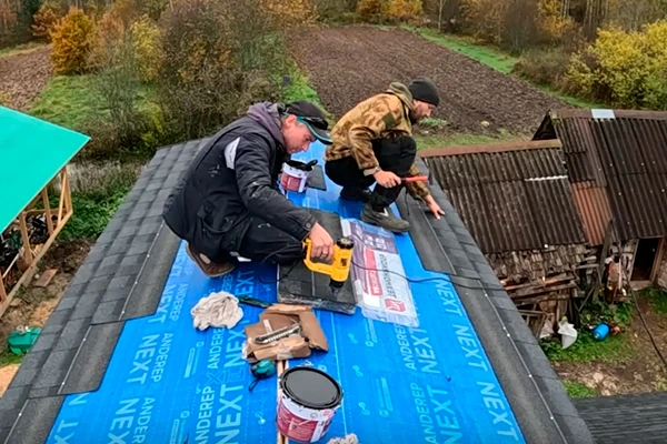 Покрытие крыши осенью: как я успел до холодов