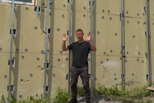 Блогеры–гаражники рассказали, как сделать вечный фасад