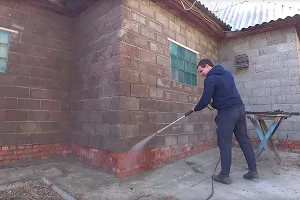 Трехкомнатный гараж мечты: получается не просто теплым, но и красивым