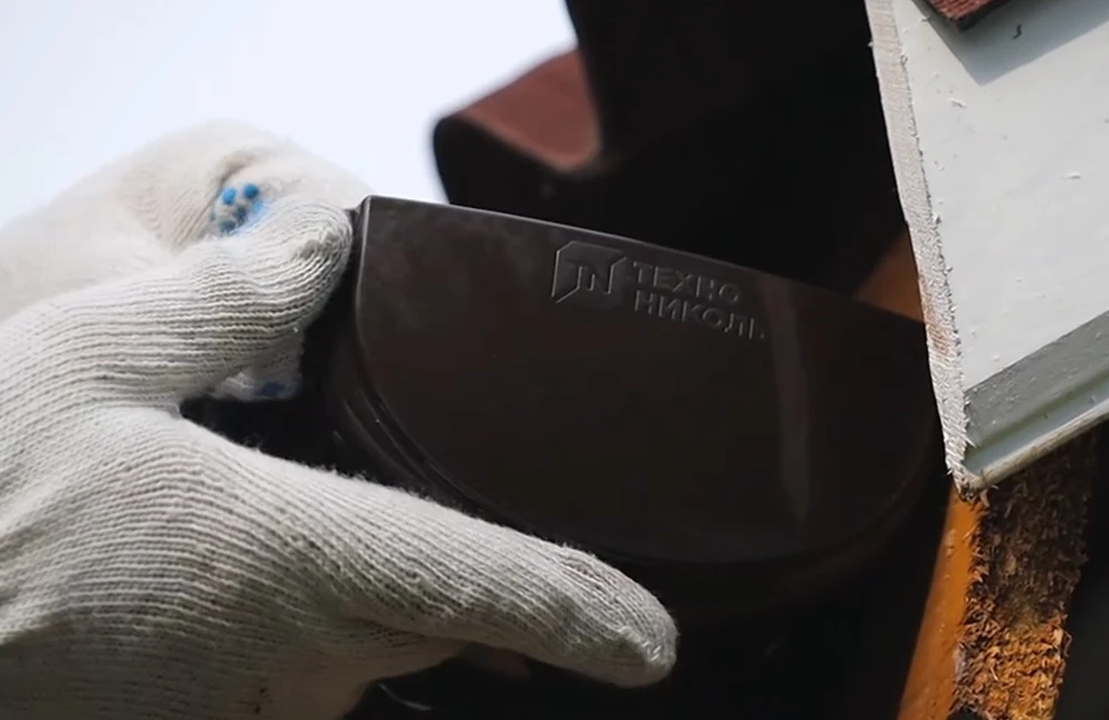 Уклон водосточного желоба: быстро и правильно