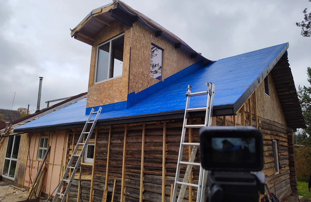 Проблема: не успели закрыть крышу до зимы