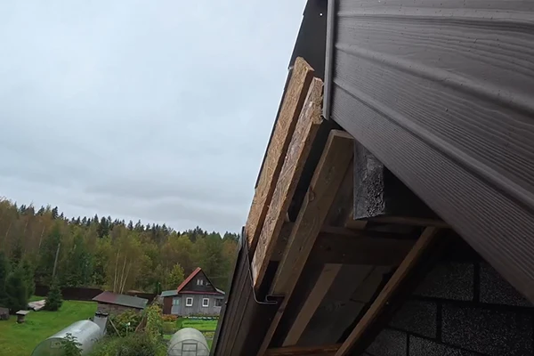 Как подшить свесы крыши если все пошло не по плану