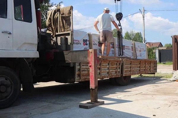 Постройки из мини-бруса, которые можно собрать за два дня