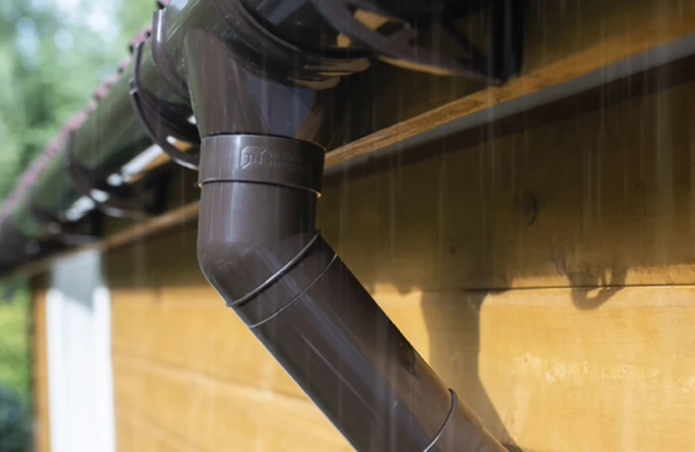 Уклон водосточного желоба: быстро и правильно