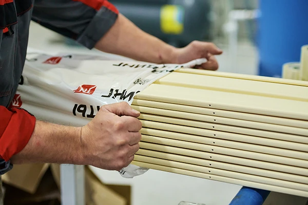 Сайдинг с гарантией: как ТЕХНОНИКОЛЬ меняет представление о виниловом фасаде