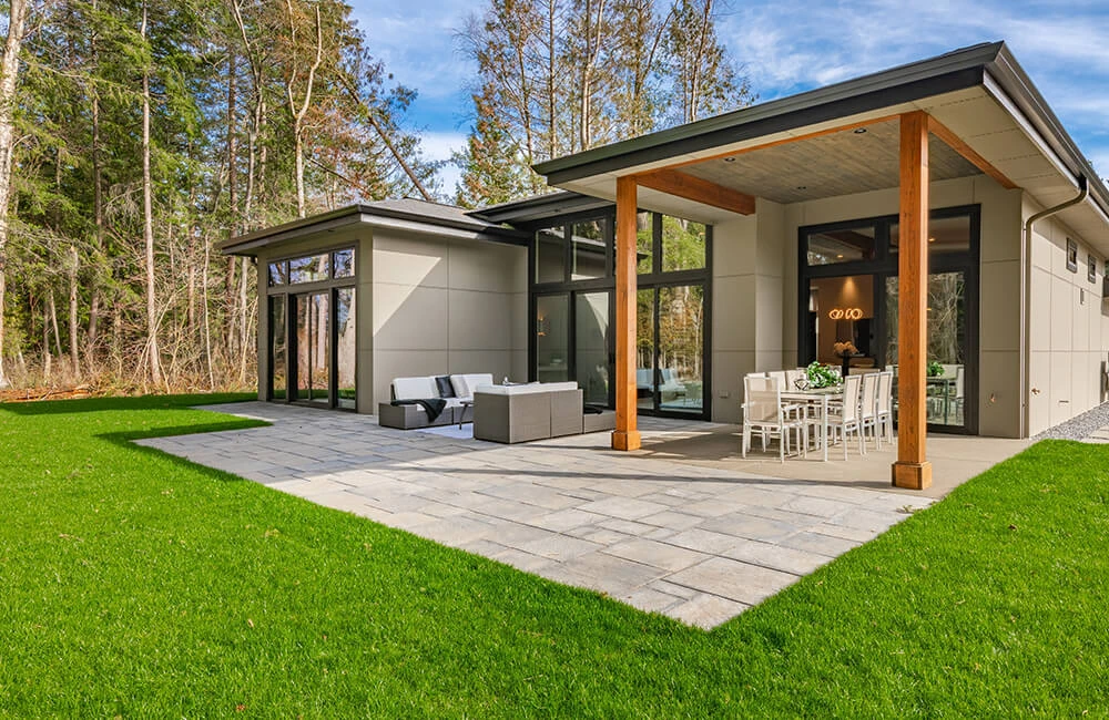 Современные тренды в оформлении фасадов частных домов