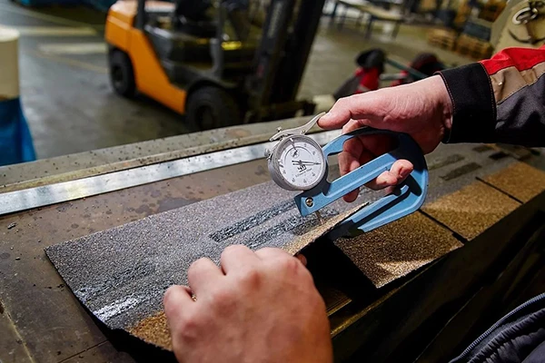 Как делают гибкую черепицу SHINGLAS