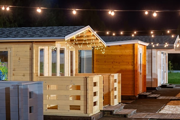 Постройки из мини-бруса, которые можно собрать за два дня