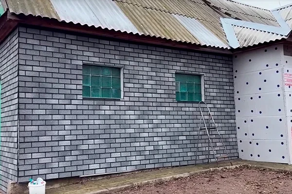 Для многих гараж не просто бокс для машины, а многофункциональное строение с несколькими помещениями. Именно такой трехкомнатный гараж мечты у Алексея Немцева, автора канала ПО КАЙФУ.