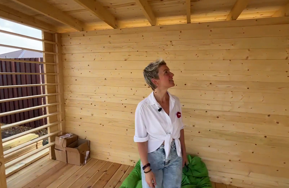 Светлана тоже оценила результат работы — она осталась довольна.