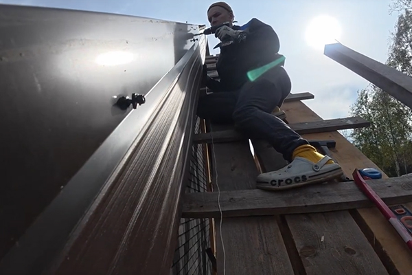 Как подшить свесы крыши если все пошло не по плану