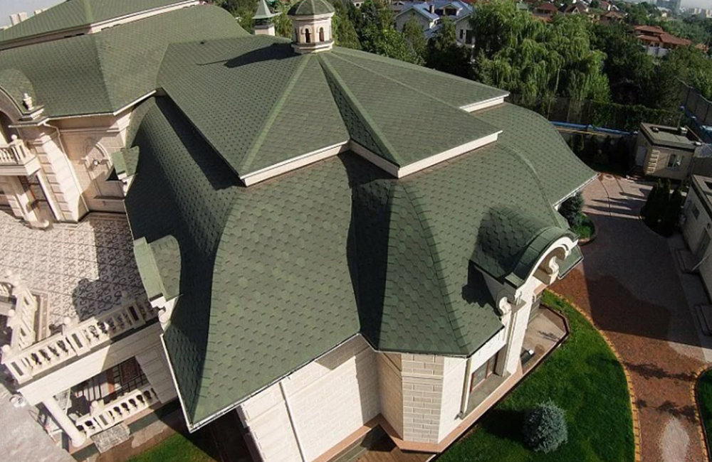 Металлочерепица или гибкая черепица: что выбрать для крыши