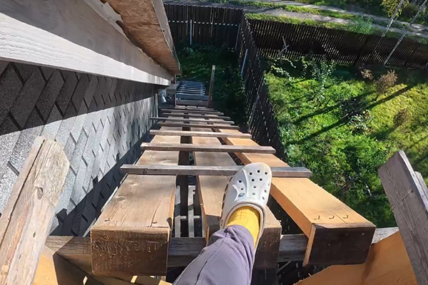 Как подшить свесы крыши если все пошло не по плану