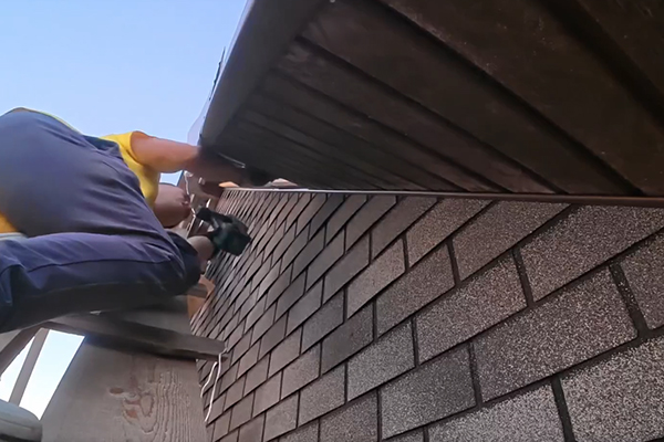 Как подшить свесы крыши если все пошло не по плану