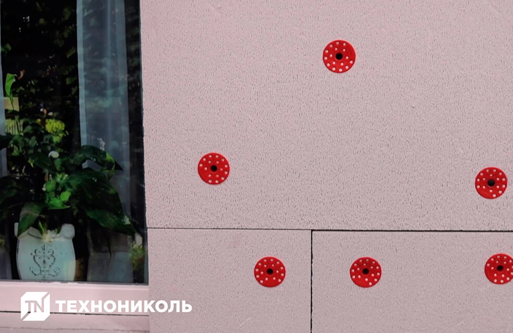 Монтаж фасадной плитки HAUBERK в холодный сезон